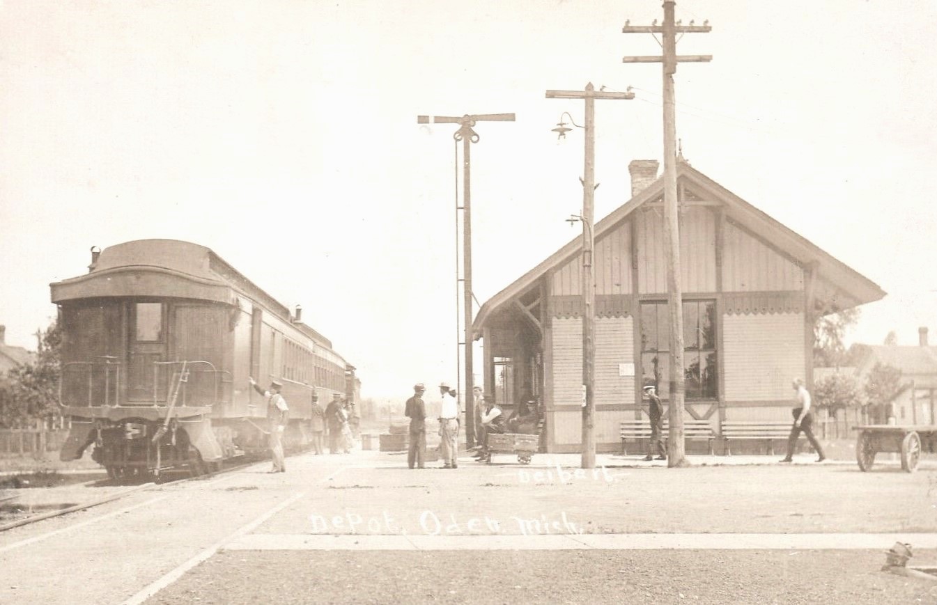 Oden Depot and train